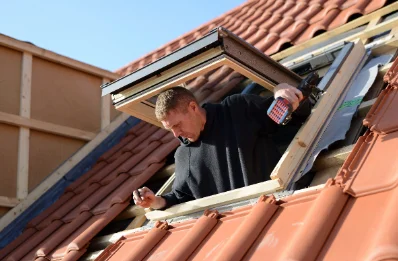 Pose de fenêtres de toit Velux à Lesgor